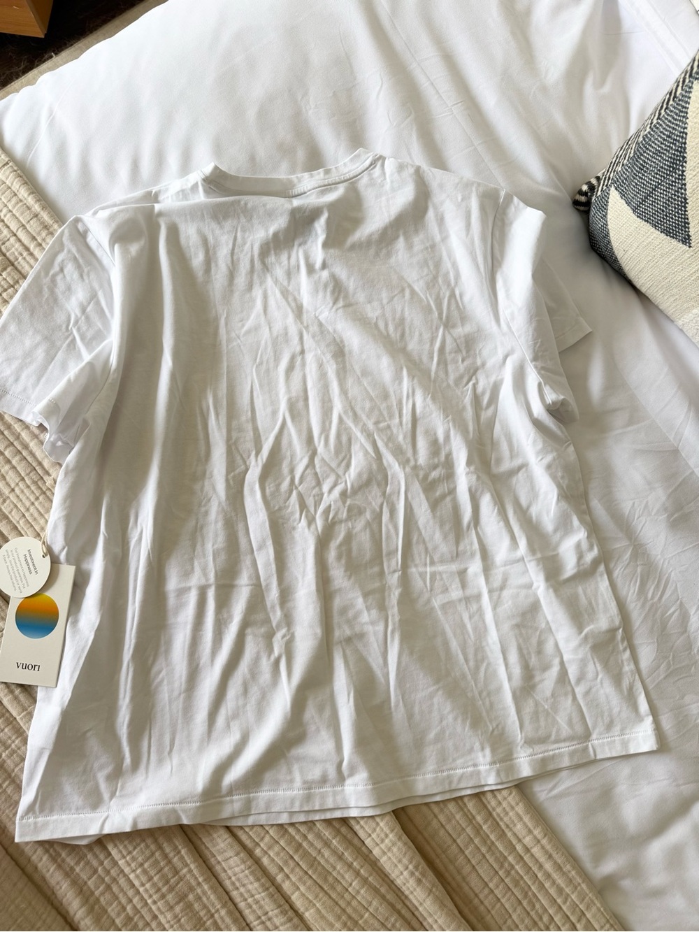NWT Vuori Feather Tee - White - Size S - Picture 4 of 4